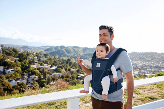 ERGOBABY ALTA csípőüléses hordozó 5,5–20 kg