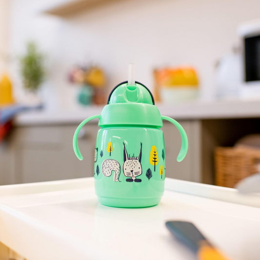 TOMMEE TIPPEE Superstar csőrös itatópohár 300 ml 6 hónap+