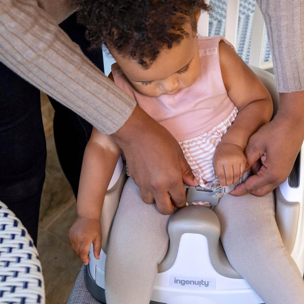 INGENUITY Baby Base 2 σε 1 φορητό κάθισμα φαγητού