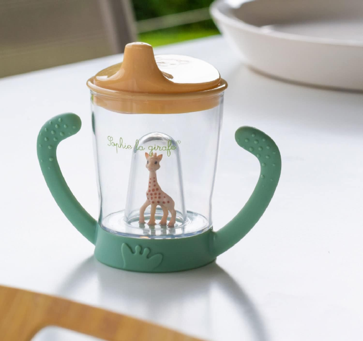 VULLI Sophie la Girafe csőrös itatópohár 180 ml 6 hónap+
