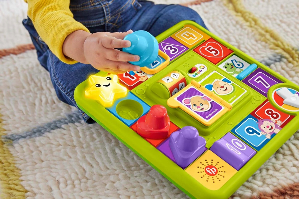 FISHER-.PRICE HRB74 interactive game board