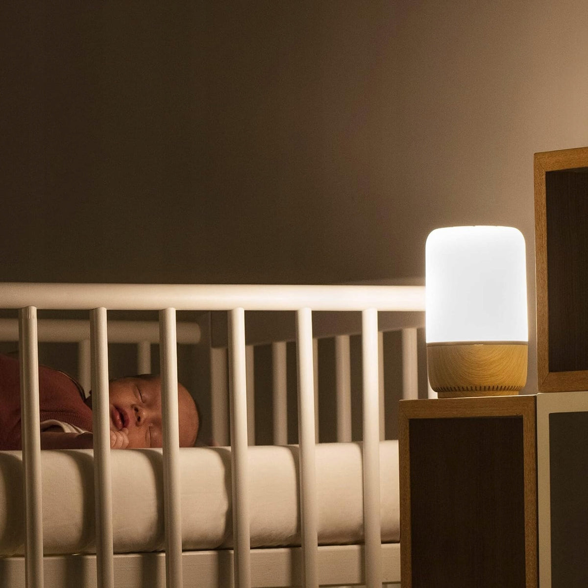 MAXI-COSI Soothe veilleuse LED avec haut-parleur application Connected Home