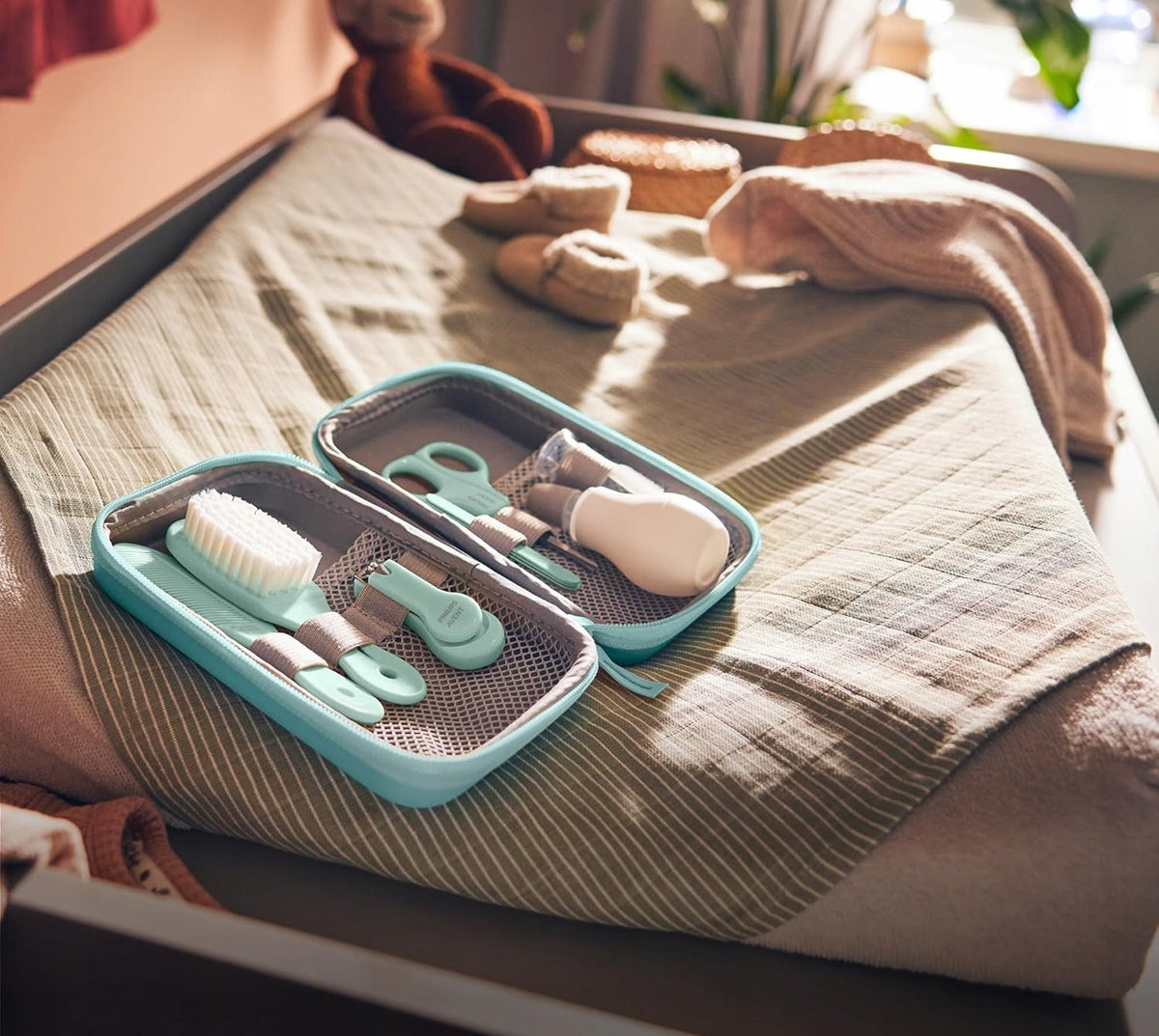 PHILIPS AVENT SCH401/00 babaápolási készlet 9 dbos + tok
