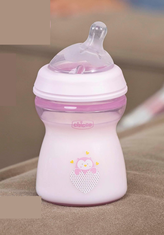 CHICCO NaturalFeeling Flasche 250 ml 2 m+ mittlerer Durchfluss – Produktfoto 2