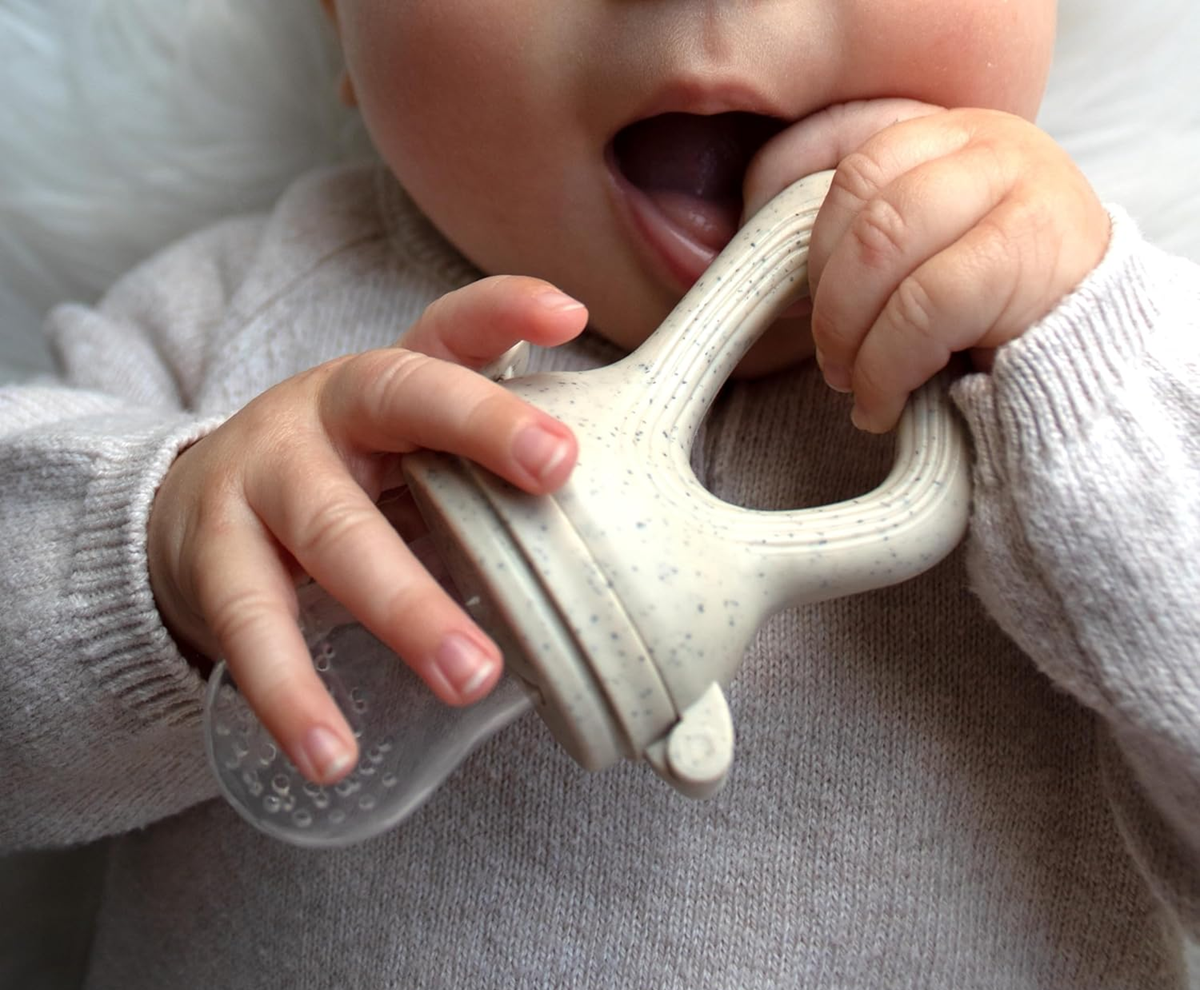 BABYLEDO gyümölcsadagoló rágóka babáknak 4 hónap+