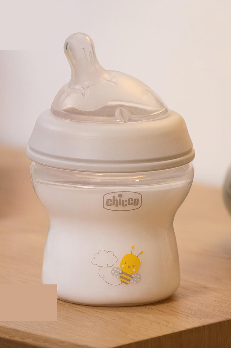 CHICCO NaturalFeeling bottle with slow flow nipple
