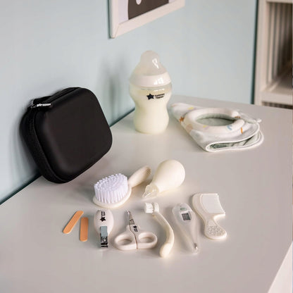 TOMMEE TIPPEE CareProtect babyverzorgingsset 9-delig + etui