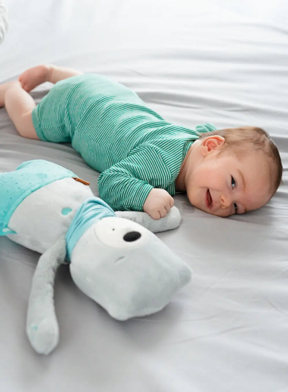 MyHummy šumiaca plyšová hračka MEDVEDÍK SIMON 24 cm