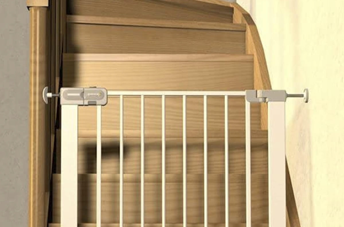 SAFETY 1ST védőkapu rögzítőcsavar korláthoz és lépcsőkorláthoz, 1 db
