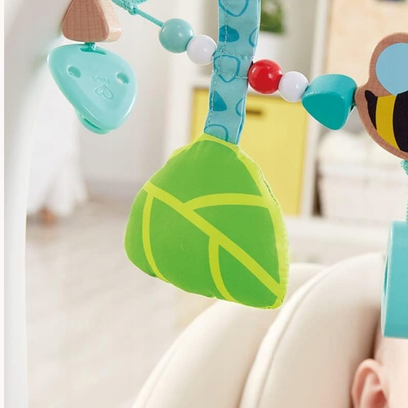 HAPE drewniana zawieszka łańcuch do wózka TRZMIEL 39,5 cm
