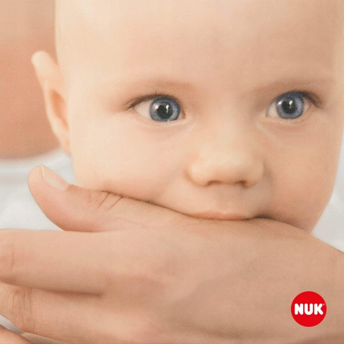 NUK Extra Cool massaggiagengive con effetto rinfrescante e massaggio 3 m+