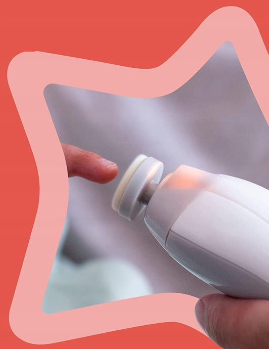 TOMMEE TIPPEE elektromos körömreszelő LED fénnyel gyermekek és felnőttek számára