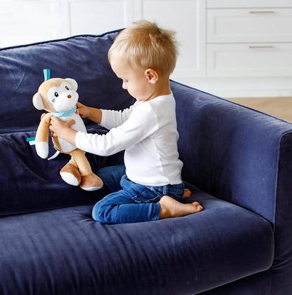 INNOGIO GIO-881 plüssjáték fénnyel és 10 hanggal MAJOM LUCY 35 cm