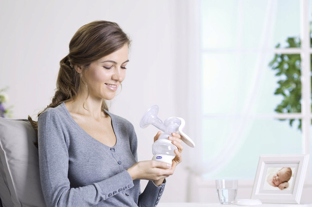 CHICCO Natural Feeling LAKTATOR RĘCZNY 150 ml