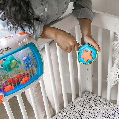 BABY EINSTEIN Tengeri álmok ZENÉLŐ DOBOZ + TÁVIRÁNYÍTÓ