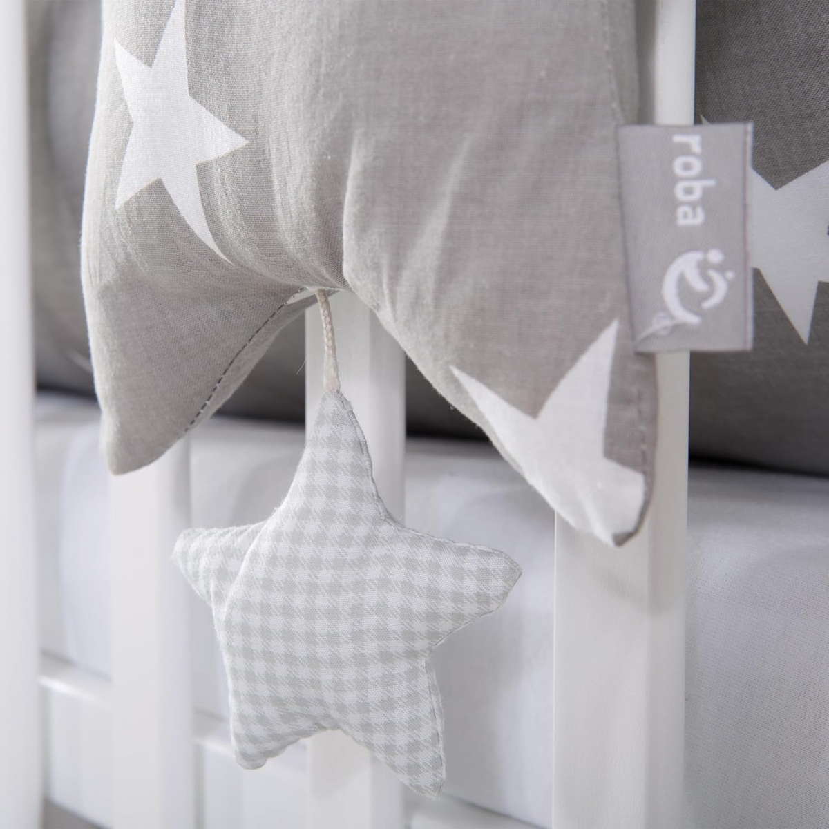 ROBA Little Stars zenélő babakocsi és kiságy függő dísz, 27 27 db cm