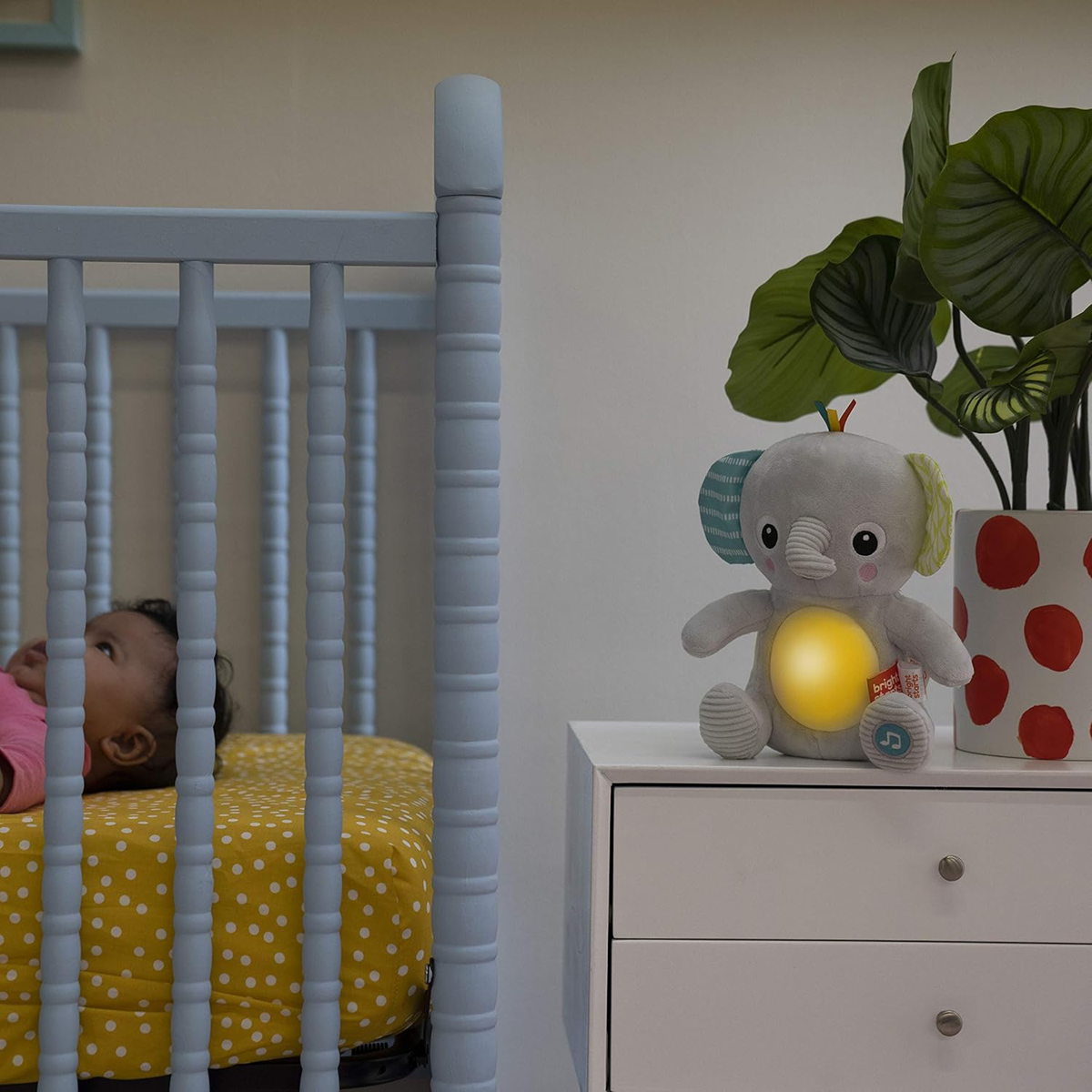 BRIGHT STARTS Huge-a-bye-Baby elefant interactiv cu muzică și lumini 20 cm