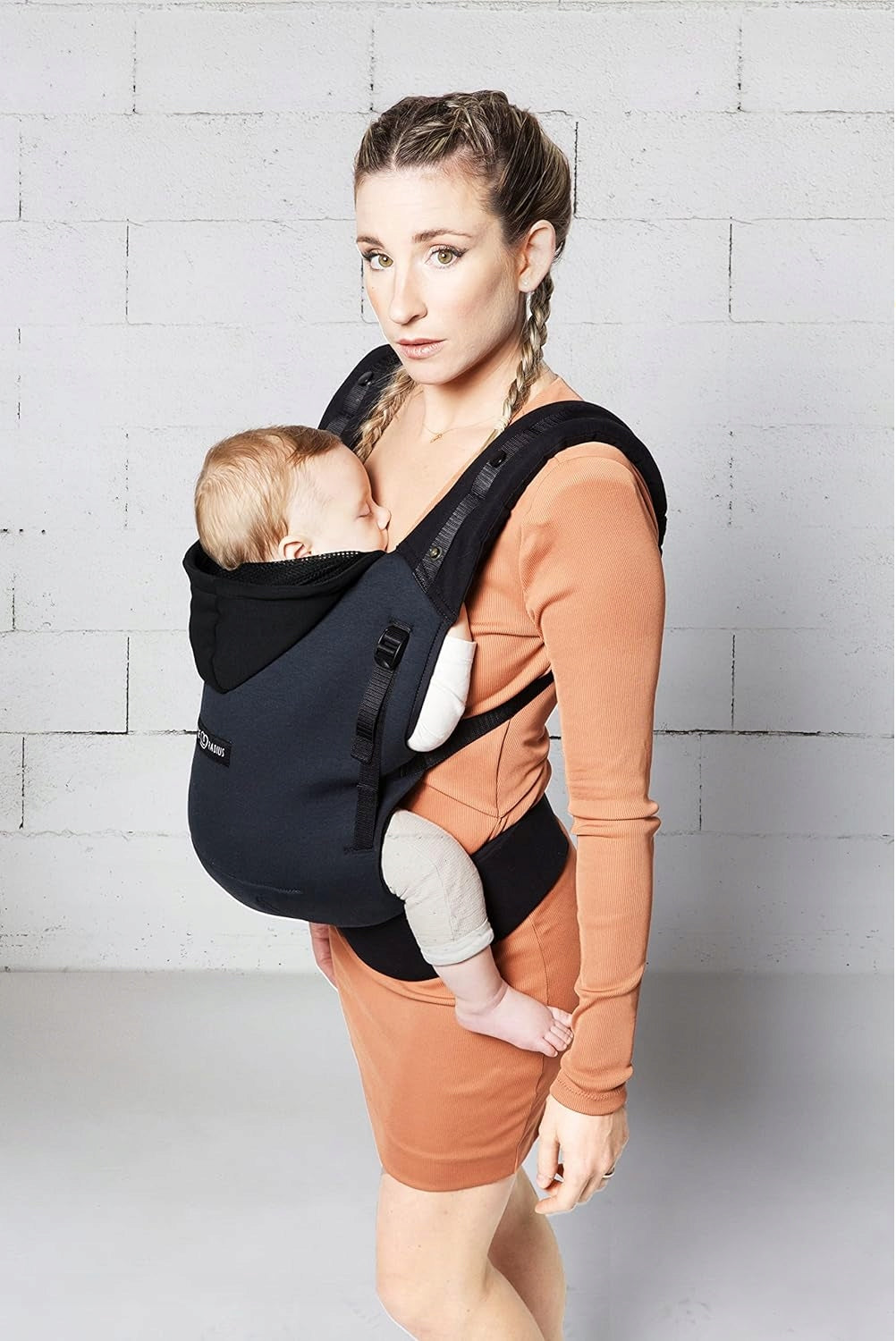 LOVE RADIUS Hoodie Carrier ergonomic carrier