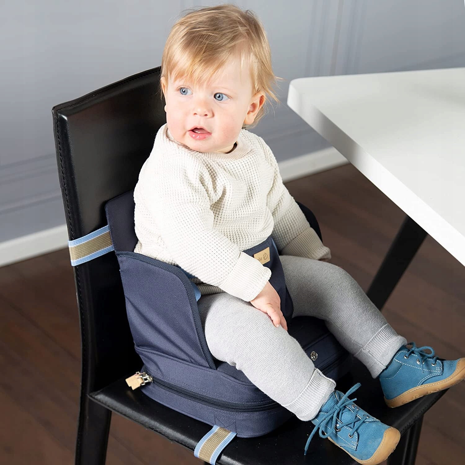 ROBA ROCK STAR BABY portable feeding chair