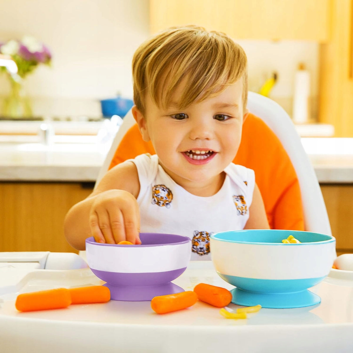 MUNCHKIN stay put miseczki z przyssawką x3, kolorowe miski dla dziecka z przyssawką, 6 m+