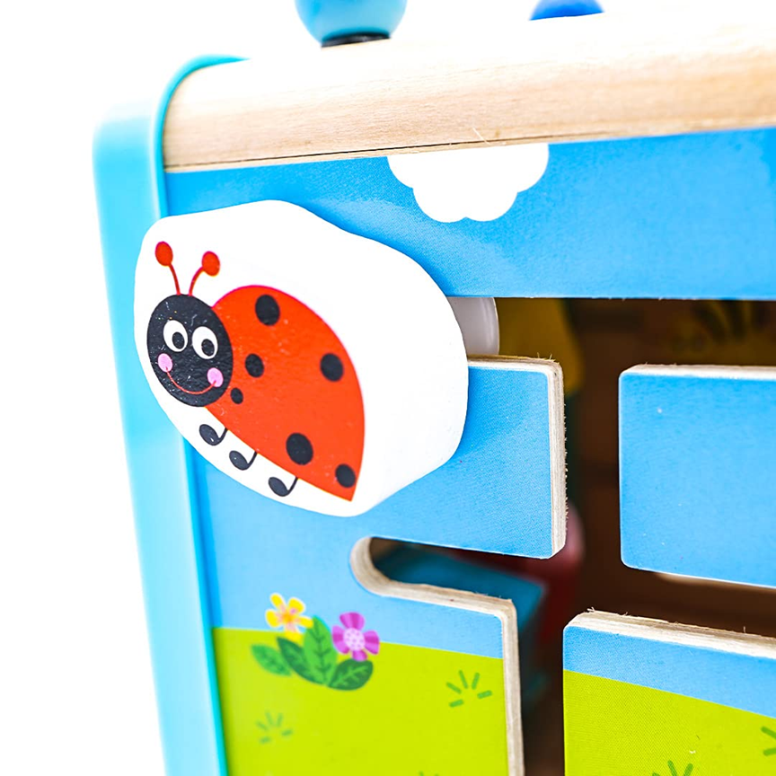 LOTTI & WILLplay cubeage 18 m+dominant colour bluedimensions 15.5 x 15.5 x 16 cmmaterials wood, metalfree of