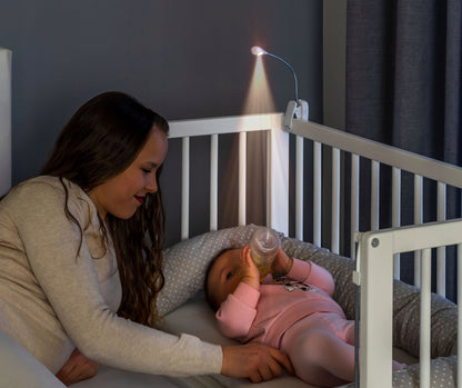 REER Mummy&Me lampka nocna LED z elastyczną szyjką na klips – zdjęcie produktu 4