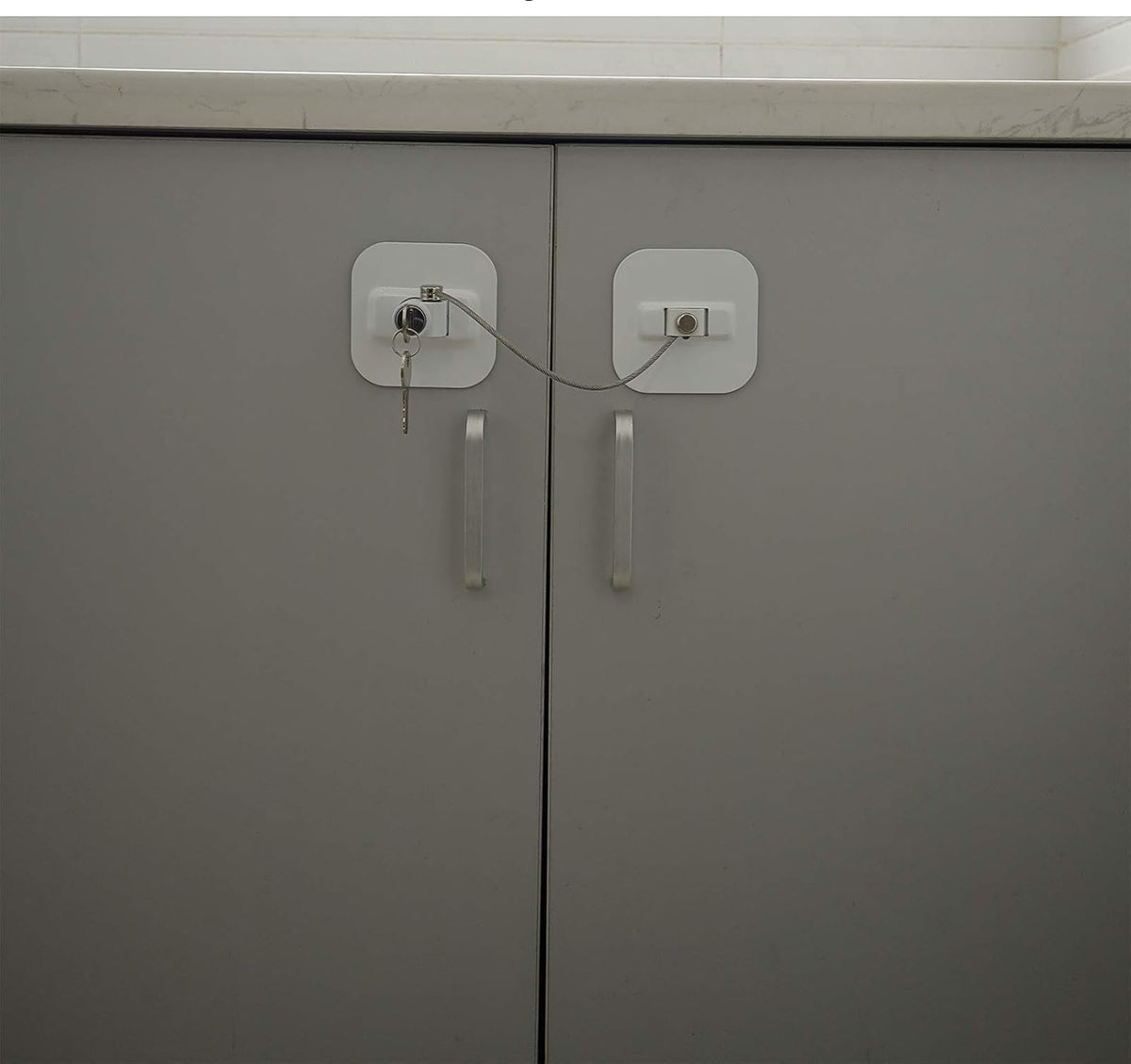 CHILD SAFETY LOCK verrou de sécurité pour armoires et tiroirs 19 cm + 2 clés