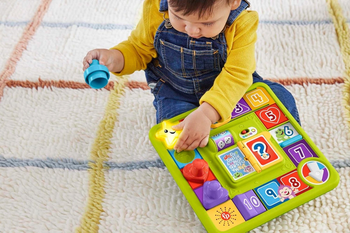 FISHER-.PRICE HRB74 interactive game board