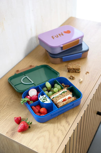 LÄSSIG Bento śniadaniówka z przegrodami 17 × 21 cm Tęcza