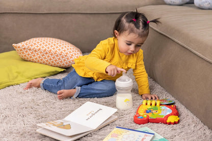 CHICCO NaturalFeeling bottle with quick-flow teat