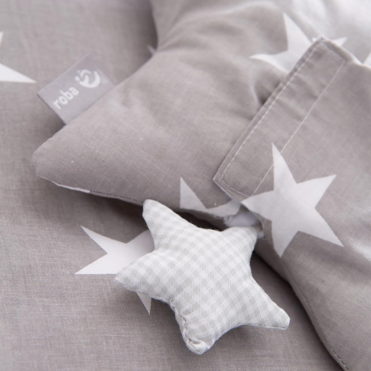 ROBA Little Stars zawieszka z pozytywką do wózka i łóżeczka 27 x 27 cm