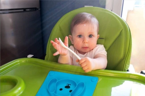 TODDLER tálca tányér 3 rekeszes csúszásgátló