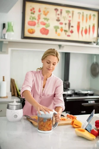 PHILIPS AVENT SCF883/01 4az1-ben pároló turmixgép 1000ml