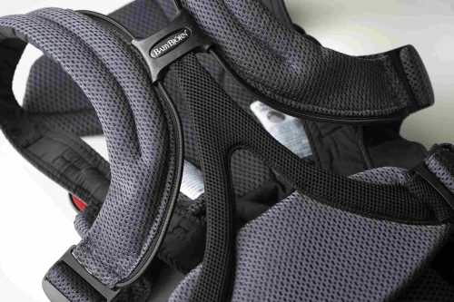 BABYBJORN Airy Mesh ergonomikus hordozó 3,5-12kg