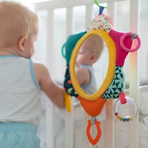 FEHN lógó játék tükörrel és játékokkal 34 cm